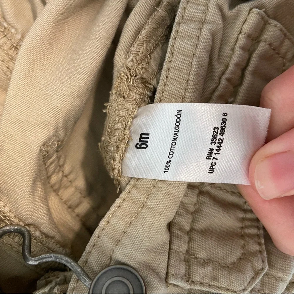 EUC Carter’s baby unisex tan‎ khaki short overalls 6 months